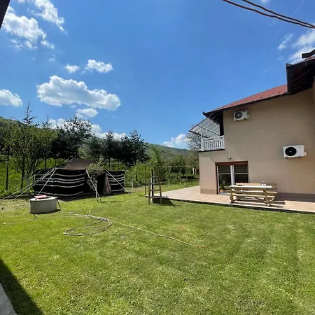 Kulo Villa *